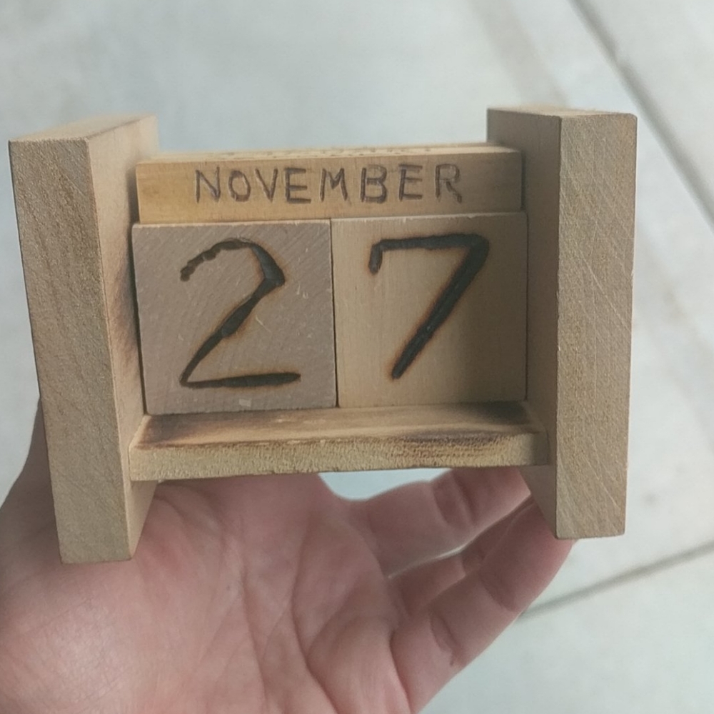 🌷🌷Hand made desk wooden adjustable calendar